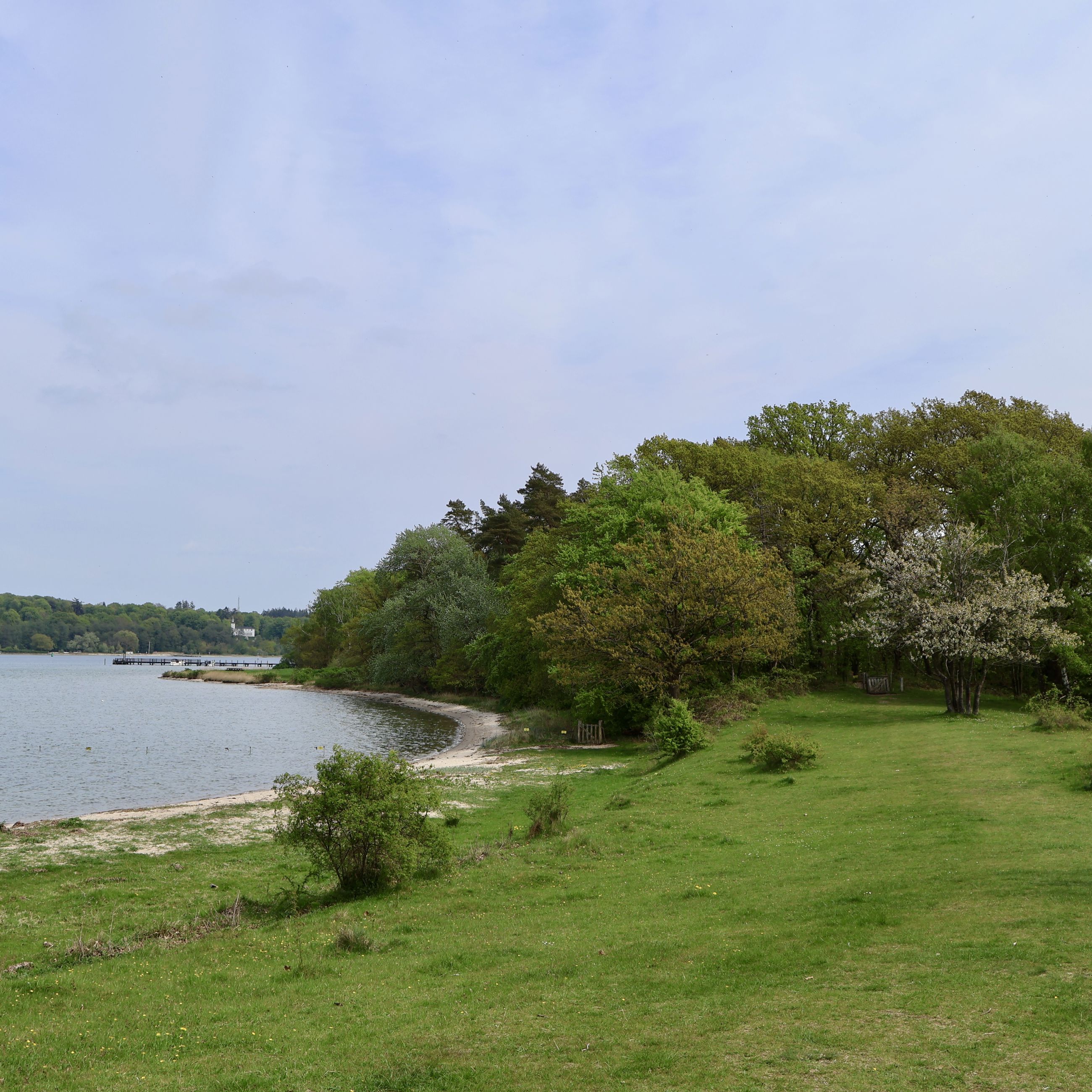 Skansen byder også på en kyststrækning med gode fiskemuligheder.