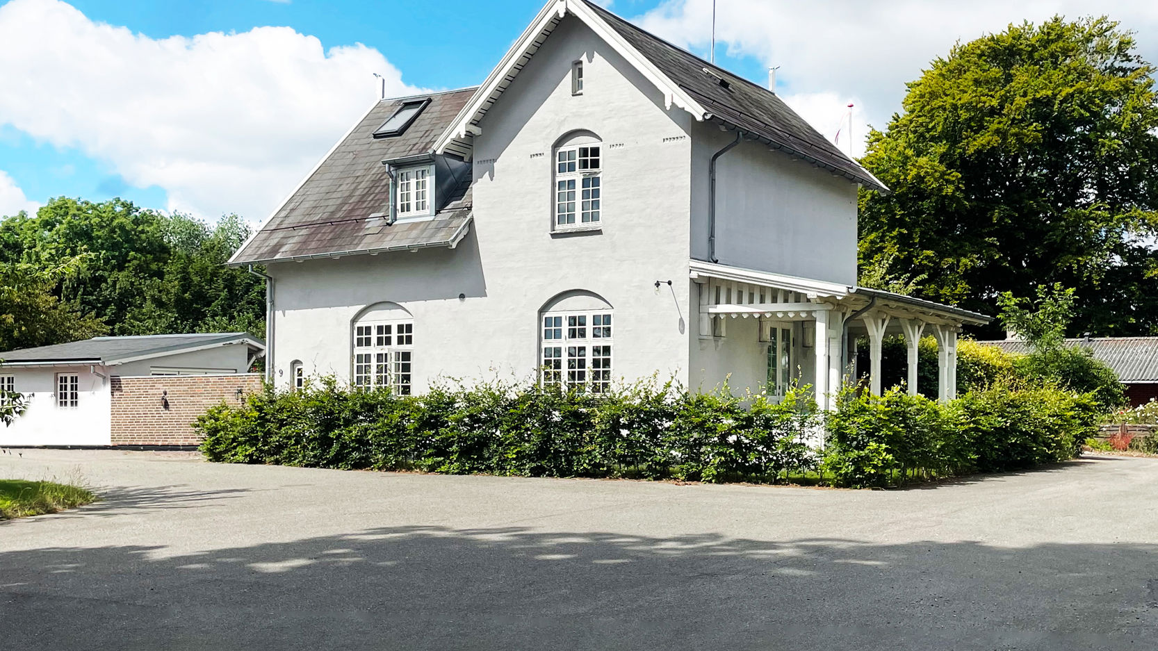 Villaen på Tjørnevej efter renovering af den gamle veranda.