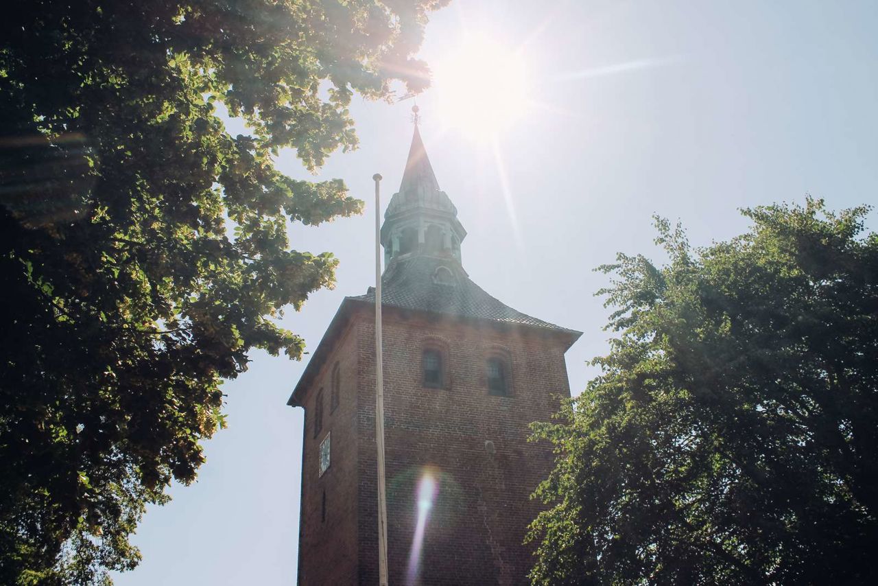Solskin over Sankt Nicolai Kirke