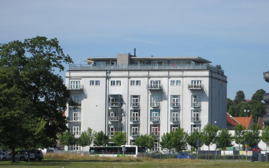 Frøavlen Udefra