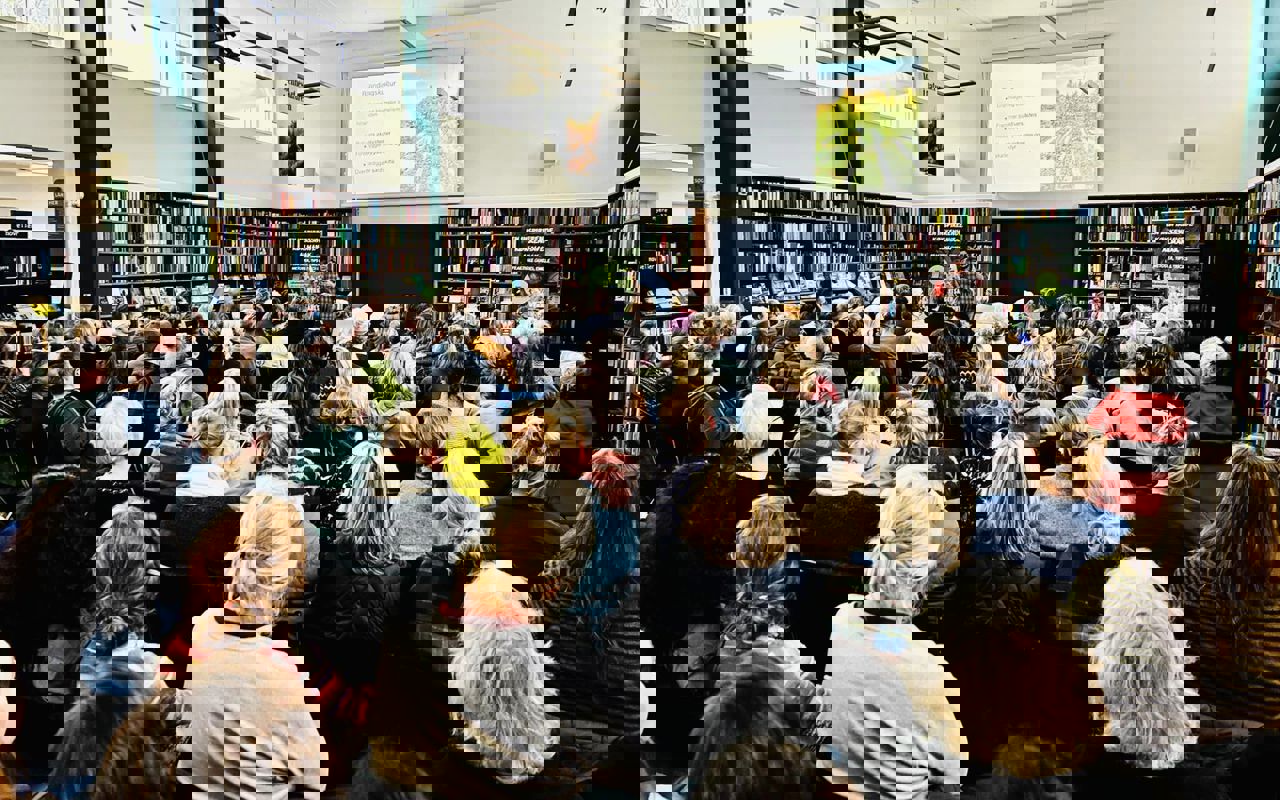 Biblioteks arrangement