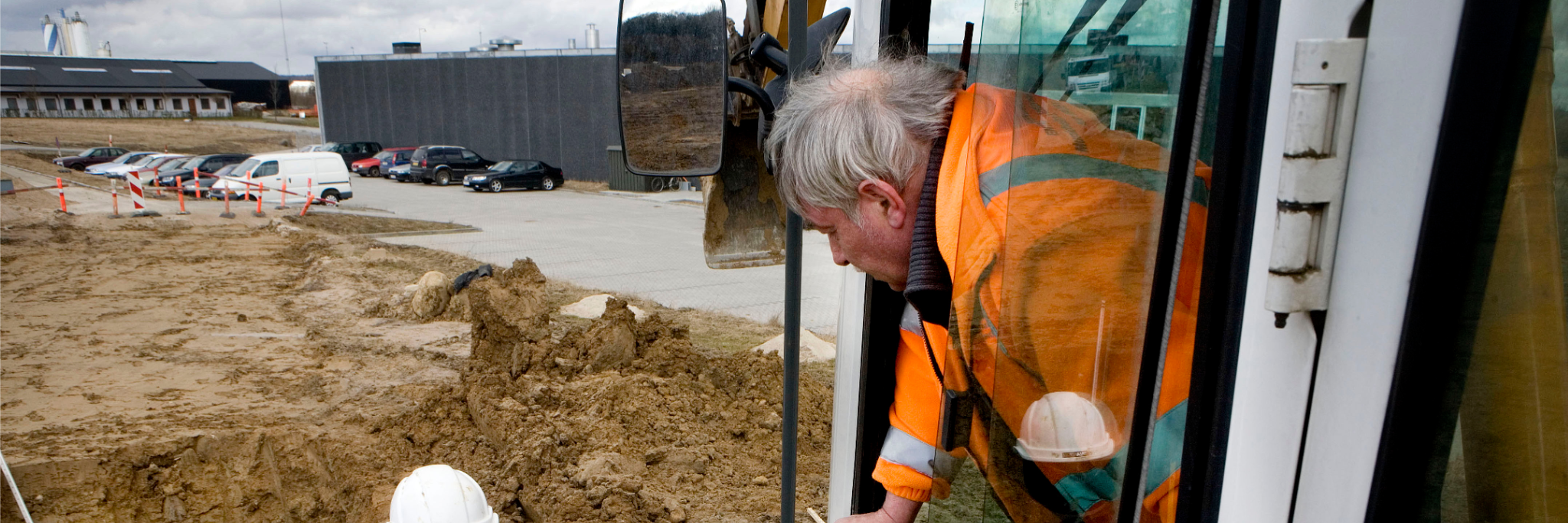 To mænd på en byggeplads