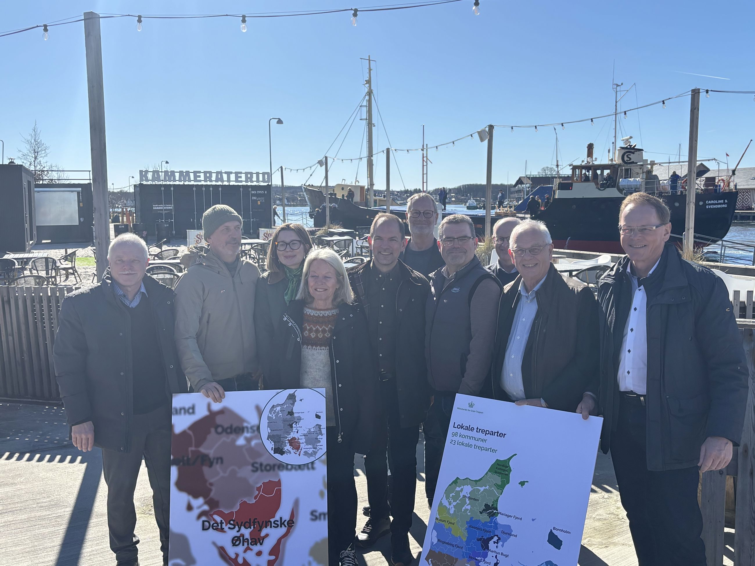 Fællesfoto i forbindelse med bådtur