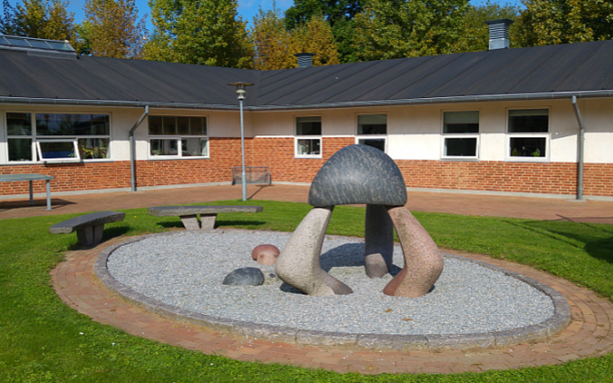 Stendysseskulptur på Skovsbovej