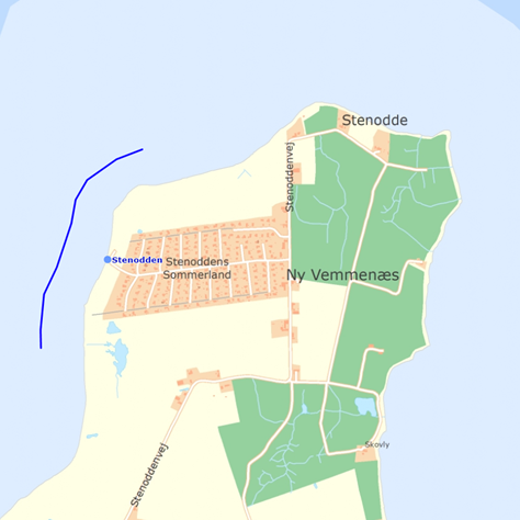 Stenodden Strand ligger naturskønt ud til Lunkebugten på vestsiden af Vemmenæs.