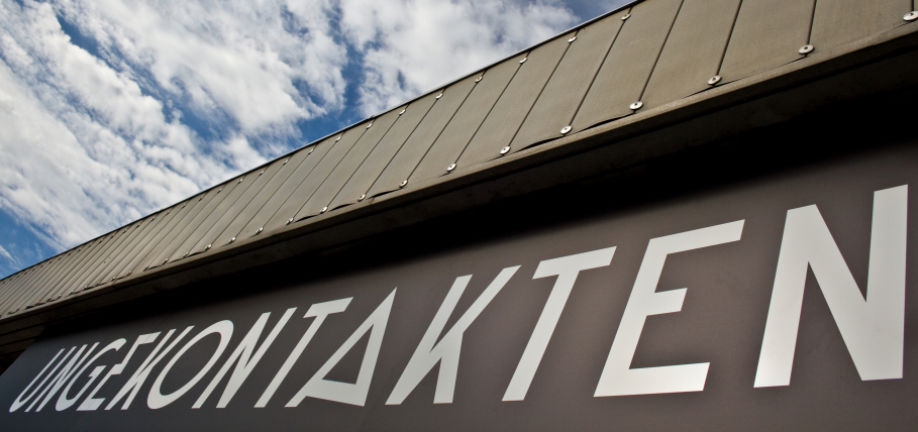 Skilt med teksten Ungekontakten